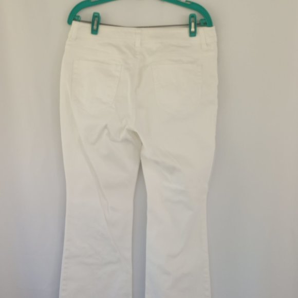White Chico Jeans - Picture 2 of 7